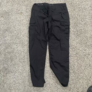 Propped tactical pants